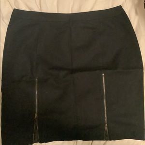 Black Worthington skirt